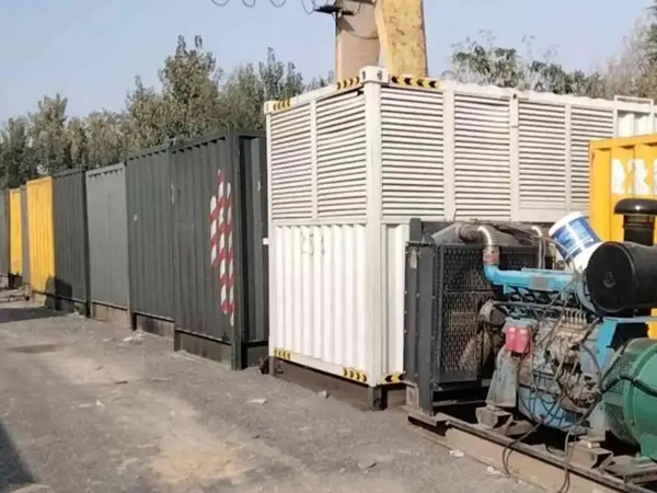 宁乡200KW柴油发电机机组每小时油耗是多少?